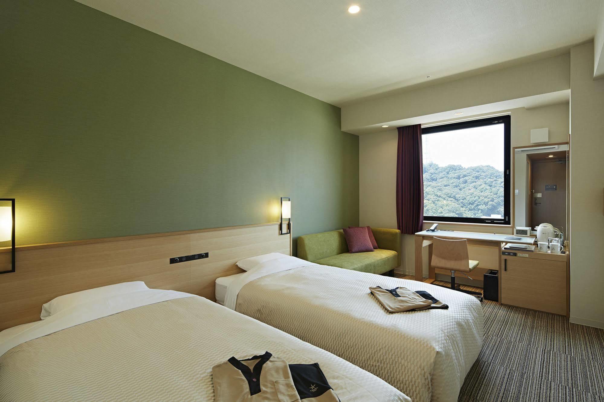 Candeo Hotels Matsuyama Okaido Bagian luar foto